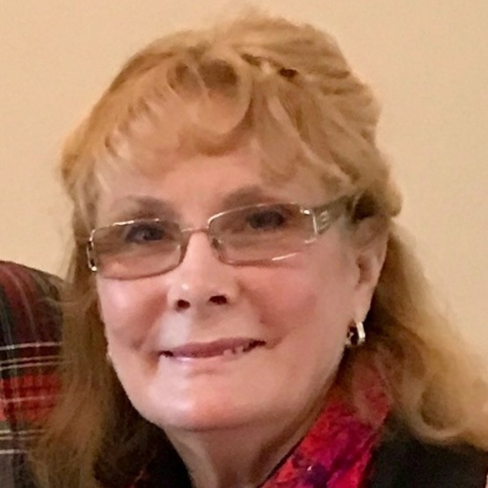 Meet your Posher, Suzanne